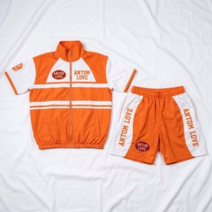 Conjunto Deportivo Ligero de 2 Piezas con Franja Reflectante de 3m, Chaqueta Cortavientos con Capucha y Cremallera Personalizada para Hombre - Product Image 5