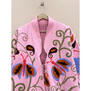 Veste kimono longue en coton rose, brodée à la main avec des papillons, style Suzani, pour femmes - Product Image 2