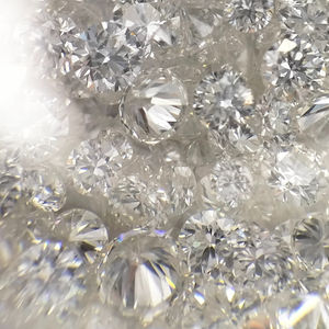 Diamantes sueltos Diamantes naturales de corte brillante redondos de La India en una claridad y color FG de un tamaño de 1,80mm a 2,05mm - Product Image 5