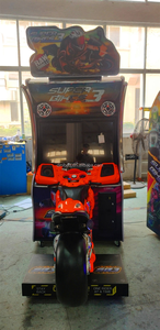 Machine de jeu d'arcade autonome officielle Raw Thrills Super Bikes 3, simulateur de course moto avec écran HD 42 pouces et éclairage LED, fonctionnant à monnayeur - Product Image 4