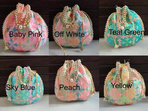 Sac Potli en Soie Brodé avec Poignée en Perles, Motif Floral Multicolore Turquoise, Fermeture Éclair Traditionnelle, Sac à Main Décontracté - Product Image 2