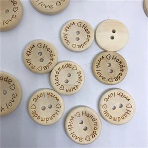 Botones de Madera Pulida Ecológicos y Sostenibles Delarchi al por Mayor, Inspirados en la Naturaleza, Hechos a Mano en Vietnam, Souvenir de Amor - Product Image 3