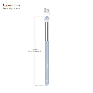 Pinceau correcteur à poils doux pour estomper rapidement les imperfections, pinceau plat à manche en bois pour le visage, application au bout des doigts - Product Image 3