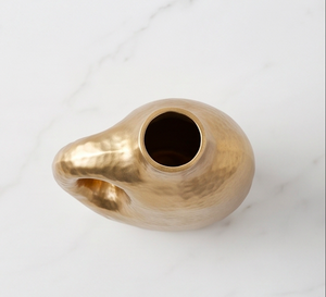 Jarrón de Metal Dorado de Lujo, Diseño Contemporáneo, Decorativo, Perfecto para la Sala de Estar o la Mesa del Comedor - Product Image 2