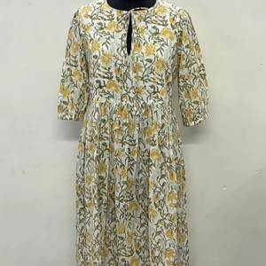 เดรสผ้าฝ้ายทอ 100% ทรงเอ็มไพร์ คอวี แขนสั้น ทรงโอเวอร์ไซส์ สไตล์เบบี้ดอลล์ สำหรับผู้หญิง ใส่ได้ทุกวัน ทุกฤดู - Product Image 1