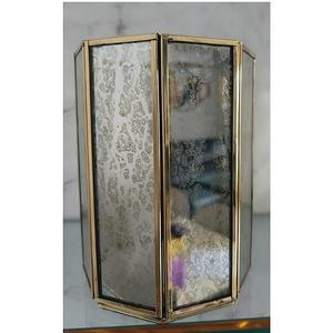 Farol Colgante Decorativo de Metal para Interiores y Exteriores, Estilo Vintage Creativo, Farol de Vidrio Geométrico Dorado para Velas - Product Image 2