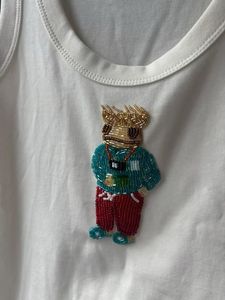 Haut élégant et tendance pour femme, orné de broderies de luxe et de perles, avec des détails décoratifs faits main complexes - Product Image 4