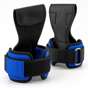 Poignée de musculation premium Versa Grip, idéale pour l'entraînement en salle de sport, l'haltérophilie et la musculation, avec un support confortable pour le poignet. - Product Image 4
