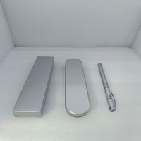Penna Multifunzione Professionale 5 in 1 con Puntatore Laser, Torcia LED, Antenna Estensibile e Strumento di Raccolta Magnetico