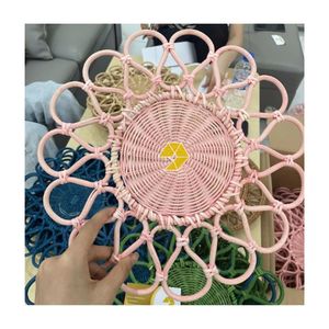 Lot de 4 sets de dessous-de-plat en rotin colorés, vente en gros par lot de 10, 15, 30, 35 cm, dessous-de-plat en rotin, vente chaude, décoration de table pour Noël et les fêtes - Product Image 5