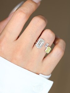 Anillo de Moissanita de Tres Piedras con Corte Radiante Amarillo de 0.51CT y Corte Esmeralda de 1Ct, Plata 925 Original, para Boda, Aniversario, Fiesta, Ocasión Especial - Product Image 6