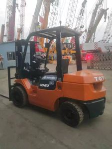 Excelente Rendimiento para Construcción, Montacargas Mecánico Usado Toyota FD30 de 3, 5 y 7 Toneladas con Desplazador Lateral en Buenas Condiciones - Product Image 4