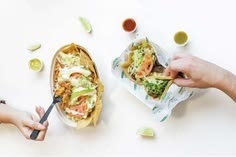 Tazón Ecológico Inteligente de 28 oz para Cocinas Comerciales y Servicios de Catering, con Tapa Transparente, para Alimentos en Salsa, Platos de Arroz y Almacenamiento de Alimentos - Product Image 1