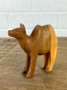 Centre de table décoratif en bois en forme de chameau pour la décoration de mariage, la mise en scène de table et les accessoires d'exposition pour événements de luxe - Product Image 6