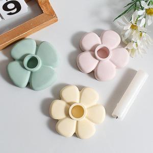 Portavelas de Pétalos, Molde de Silicona para Velas de Yeso con Forma de Flor de Cuatro, Cinco y Seis Pétalos - Product Image 2