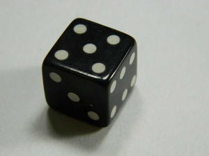 Dados de cuerno de alta calidad, únicos y de gran venta, dados de juego negros premium, accesorio de juego de estilo vintage - Product Image 4