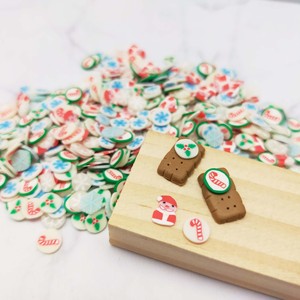 Miniaturas de Arcilla Decorativas Navideñas: Rodajas de Santa, Copos de Nieve y Bastones de Caramelo para Proyectos DIY (Edades 14+) - Product Image 4