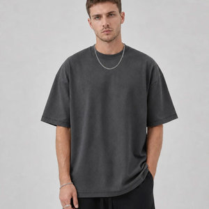 เสื้อยืดผู้ชายแฟชั่นลำลองทรงหลวมพิมพ์ลายตัวอักษร แขนสั้น ผ้าฝ้าย 100% ระบายอากาศได้ดี สีเทา คอกลม - Product Image 1