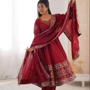 Vestido de Fiesta Moderno para Mujer, con Dupatta, Seda Romana, Bordado con Lentejuelas, Largo hasta el Suelo, Corte Regular, Secado Rápido, para Todas las Temporadas - Product Image 1