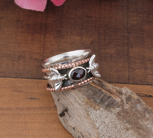 แหวนเงินแท้รูปผึ้งประดับพลอยแดงวินเทจ สำหรับผู้หญิง เครื่องประดับงานปาร์ตี้สุดคลาสสิก ของขวัญประจำเดือนมกราคม ประดับพลอยรูปผึ้ง - Product Image 6