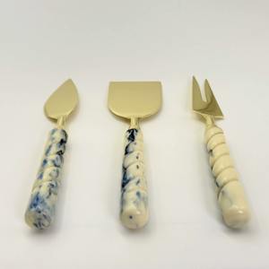 Juego de cuchillos para queso de metal de alta calidad, diseñado para reuniones elegantes, cada detalle refleja lujo y artesanía de calidad. - Product Image 3