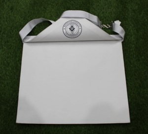 Delantales Masónicos - Delantal de Aprendiz Entrante - Delantal de Candidato Masónico Básico - Product Image 4