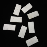 Tuiles de dominos doubles six en bois faites à la main avec points incrustés d'or, coffret cadeau de luxe écologique, boîte de rangement blanche