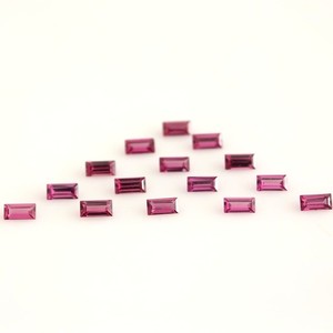 Cuentas de granate rojo natural facetadas con corte baguette, sueltas, calibradas de 3x6mm para fabricación de joyas, venta al por mayor a granel. - Product Image 3
