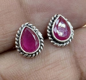 Handmade 925 Sterling Silver Teardrop <b>Red</b> Dyed Ruby Stud <b>Earrings</b> Vintage Style Fine Gemstone Jewelry Supplier - Product Image 3