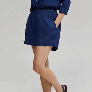 Shorts Cleo de Fine Stitch Craft con tacto suave, perfectos para un uso cómodo durante un día largo, shorts Cleo para mujer para uso en exteriores. - Product Image 2