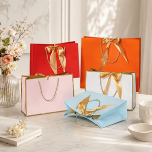 Bolsas de Compras de Papel de Color de Lujo con Logotipo Personalizado, Lazo de Cinta Dorada y Asas de Cuerda para Empaque de Regalos al por Mayor - Product Image 2