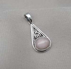 Pendentif en opale rose, argent sterling 925, bijoux faits à la main, collier en pierre précieuse naturelle unique pour femmes et hommes, cadeau - Product Image 1