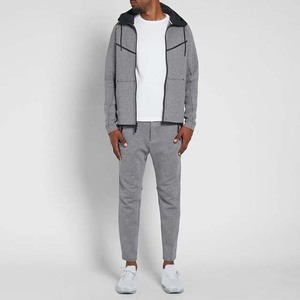 Ensembles de survêtements personnalisés avec logo pour hommes, qualité supérieure, matière respirante, 100% coton, vêtements de sport, disponibles en commandes en gros - Product Image 3