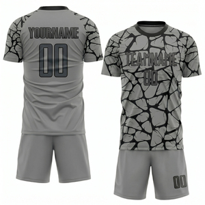 Ensemble de tenue de football sportive, séchage rapide, léger, 100% polyester, logo personnalisé sublimé, ensembles de tenues de football unisexes - Product Image 3