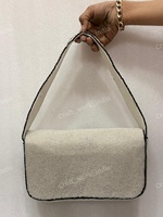 Sac à bandoulière moderne et durable à motif chat perlé, entièrement fait main en Inde, broderie de perles de luxe, sac de soirée pour femme, pochette de mariée