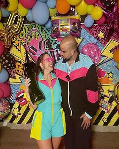 ชุดวอร์มสตรีทแวร์โอเวอร์ไซส์ ชุดวิ่งออกกำลังกายผ้าไนลอน ชุดสะท้อนแสง ชุดวอร์มแบบกำหนดเอง เสื้อแจ็คเก็ตกันลม ชุดวอร์มสำหรับผู้หญิง - Product Image 4