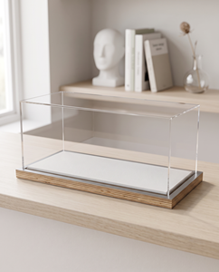 Exhibidor de Esquina Acrílico Personalizado Modelo AC, Superficie Cromada, Estante de Plástico, Fácil Montaje - Protege sus Artículos - Product Image 4