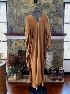 Robe caftan en rayonne teinte à la main marron clair, coupe ample, grande taille, vêtements de détente confortables - Product Image 2