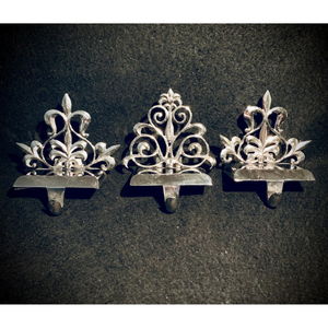 Floral Design Metal <b>Stocking</b> <b>Holder</b> Silver Color Shiny Polished Handcrafted Tabletop Christmas Ornaments Hook Home Decor Supply - Product Image 1