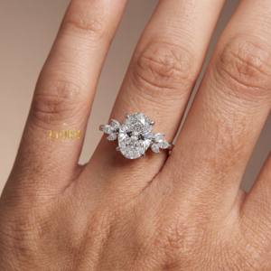 Bague de Mariage Premium en Diamant de Laboratoire Taille Ovale, Monture Muse en Or Blanc 14K, Bijou de Fiançailles et de Mariage pour Femme, Cadeau Idéal - Product Image 1