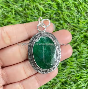 Venta caliente para ella Esmeralda Piedra preciosa Joyería de plata 925 Colgante de plata esterlina Regalo para mamá Colgante de plata hecho a mano Para regalo - Product Image 1