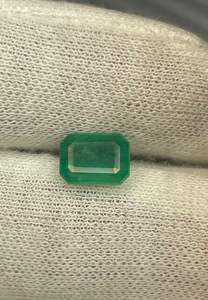 Émeraude naturelle taille octogonale 9x6,60 mm. Magnifique émeraude pour bijoux. - Product Image 5