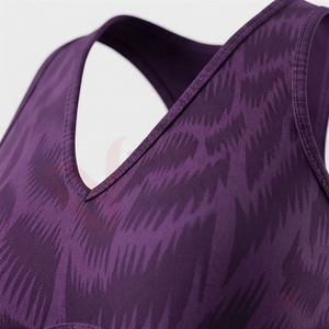 Conjunto de yoga de 2 piezas para mujer: top corto morado sin mangas con cuello en V y leggings de cintura alta - Product Image 4