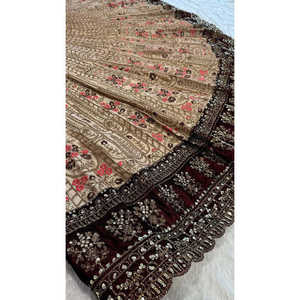 Diseñador Mujer Beige Lehenga Choli con Secuencia & Hilo Trabajo Hermoso Conjunto Talla M - Product Image 3