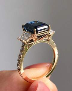 Anillo de Diamante Moissanita de Lujo en Plata 925 de 1, 2 y 3 Quilates, Superventas, para Regalo de Aniversario de Bodas, Joyería Fina Disponible - Product Image 4