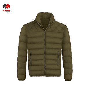 เสื้อแจ็คเก็ตซอฟต์เชลล์แบบออกแบบเองสำหรับผู้ชาย พร้อมโลโก้แบบกำหนดเอง ดีไซน์กระเป๋าแบบ ODM รุ่น Ryan Pro Gear - Product Image 3