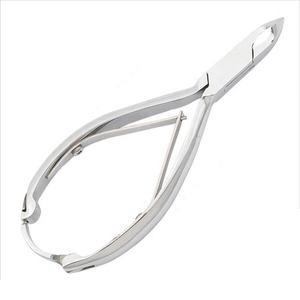 Ciseaux professionnels à cuticules en acier inoxydable à revêtement multicolore pour une coupe précise des ongles et une coupe douce des cuticules - Product Image 5