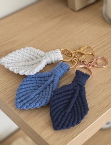 Colorful <b>Macrame</b> Leaf Keychain Decorative Object For Handbag And Car Key Styling Purpose Key Organizer Wholesale From India - Product Image 1