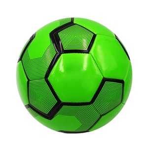 Ballon de football professionnel en PU cousu main en usine, idéal pour l'entraînement, fabriqué en cuir PVC, similaire à celui des matchs - Product Image 2