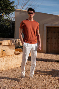 Camiseta de Manga Corta para Hombre, Color Naranja Óxido, Corte Ajustado, Cuello Redondo, Tejido de Algodón, Estilo Casual, Ribete en Contraste, Color Sólido, Moda de Verano - Product Image 5
